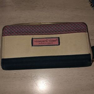 Vineyard Vines Wallet